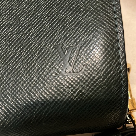 LV Taiga Clutch - Picture 2 of 7